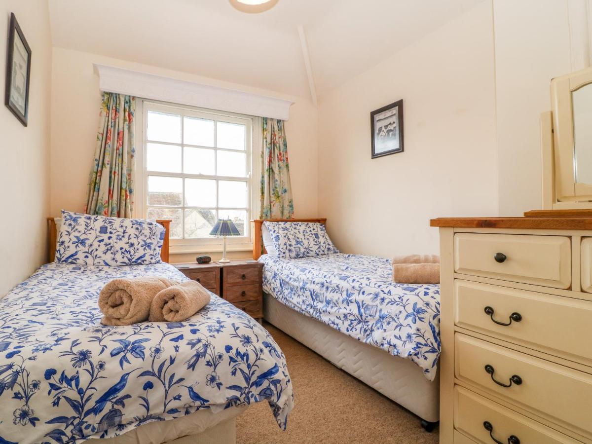 Holiday home Blundell's *